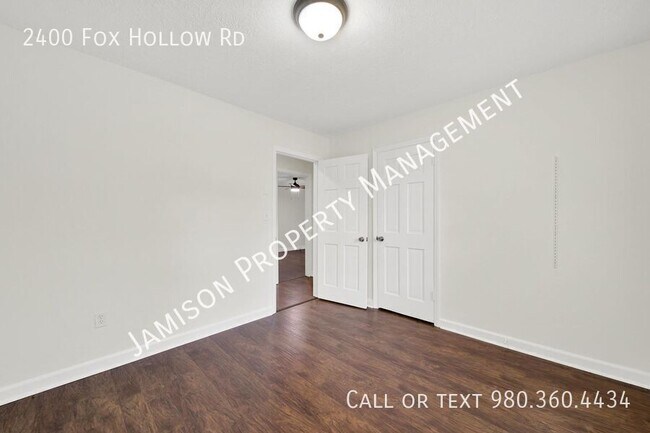 Building Photo - 2400 Fox Hollow Rd