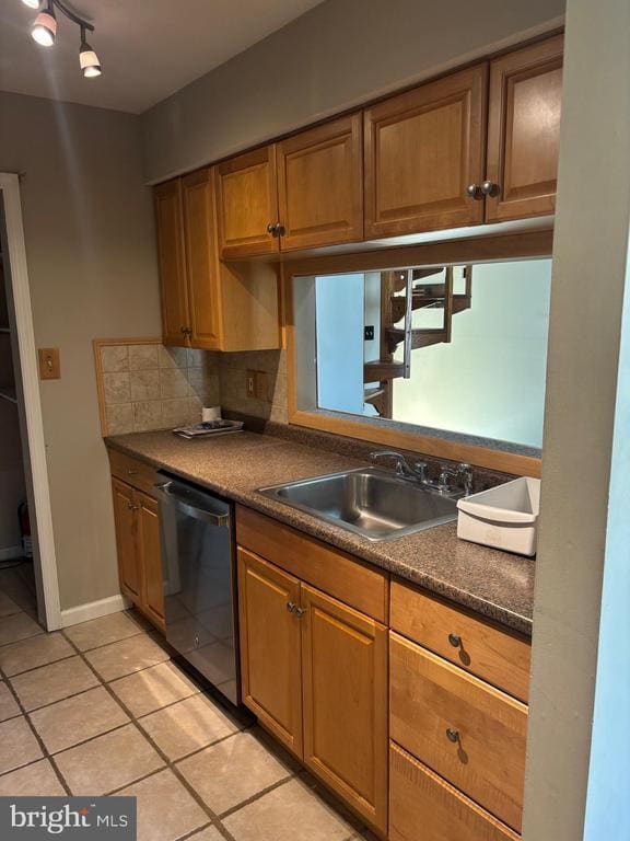 Building Photo - 235 Loring Ct