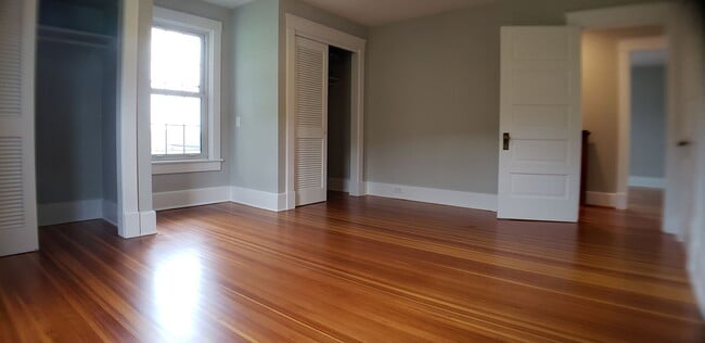 Building Photo - 1874 White Hall Rd