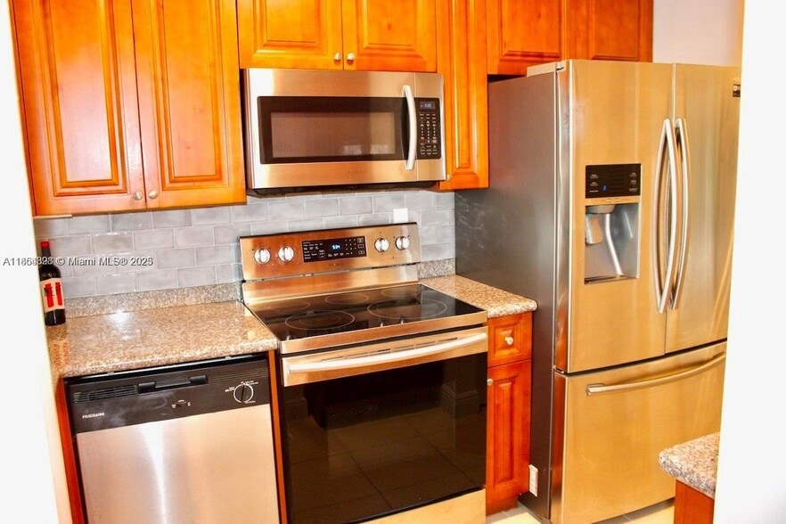 Building Photo - 5181 Kim Ct