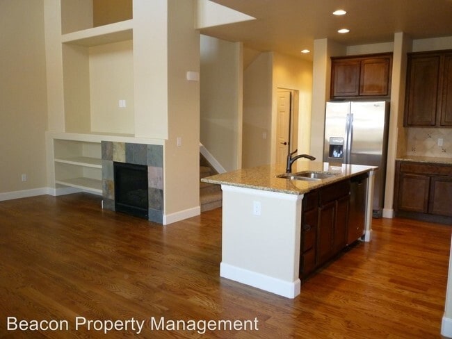 Building Photo - 9793 W Hinsdale Ln