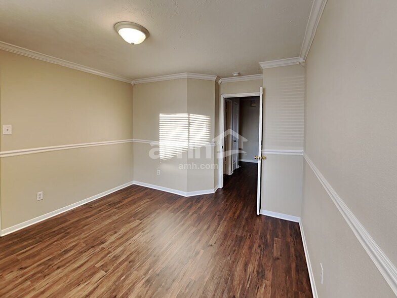 Building Photo - 4422 Hardwood Glen Dr
