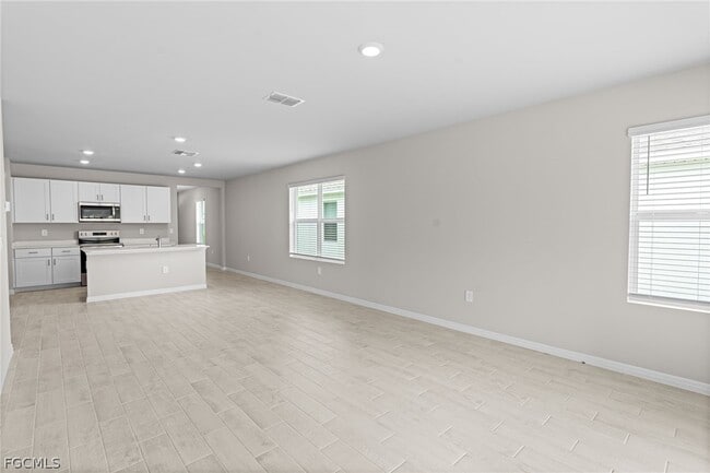 Building Photo - 1150 Brooklands Dr