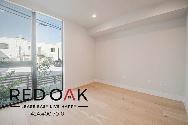 Building Photo - 1415 Reeves St