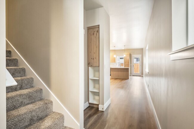 Building Photo - $1,200 Move-In Credit! Brand New 3 Bed Townhome in Prime Location