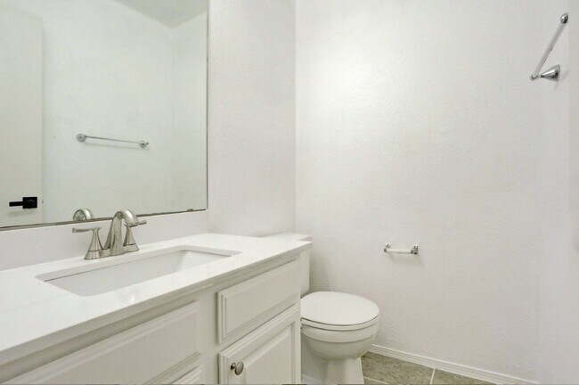 Building Photo - 17007 Hickok Dr