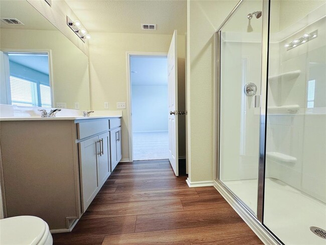 Building Photo - 916 Papaya Dr