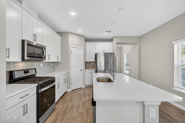 Building Photo - 75598 Blackbird Dr