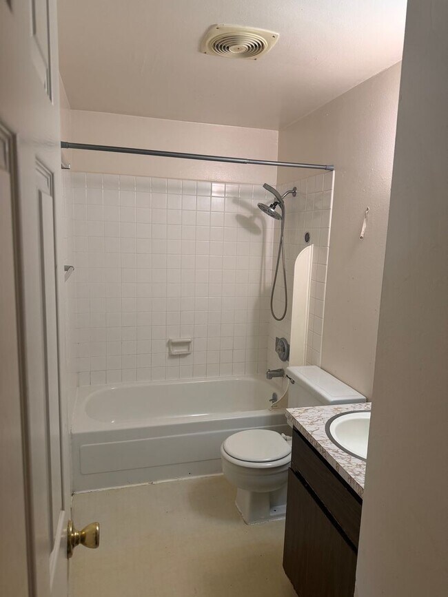 Building Photo - Springfield House