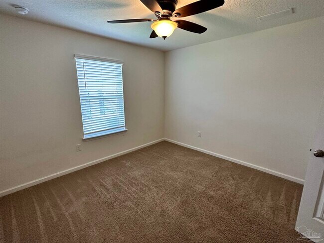 Building Photo - 7307 Single Trce