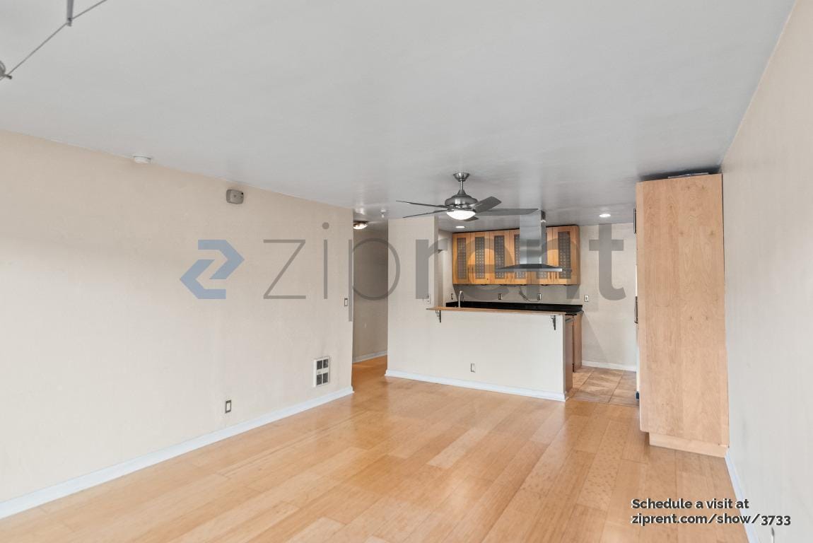 Building Photo - 955 Shorepoint Ct