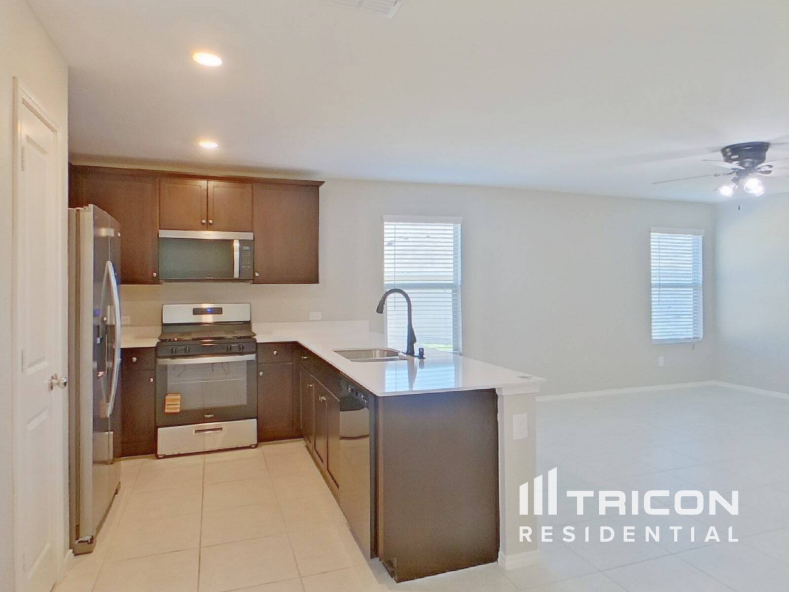 Building Photo - 304 Ranchito Pass