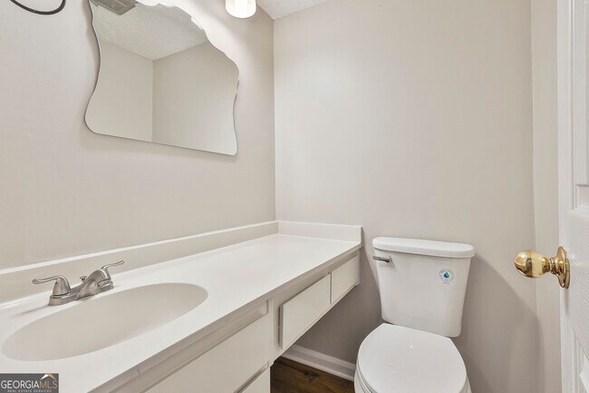 Building Photo - 36 Cobblestone Creek