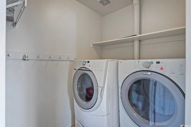 Building Photo - 1162 E 6600 S