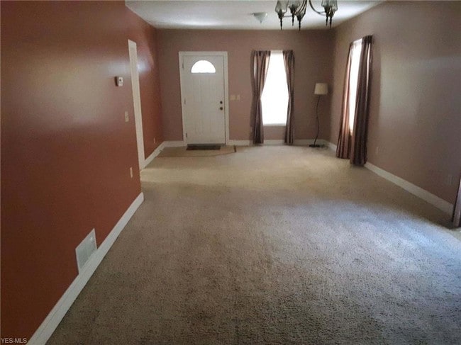 Building Photo - 1905 Coltman Rd