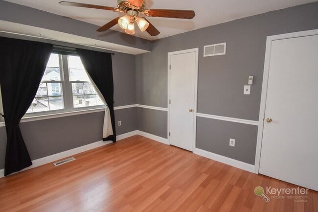 Building Photo - 2585 Jean Dr