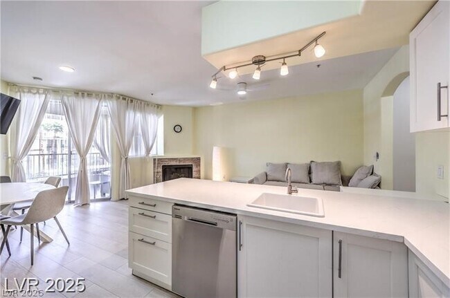 Building Photo - 7167 S Durango Dr