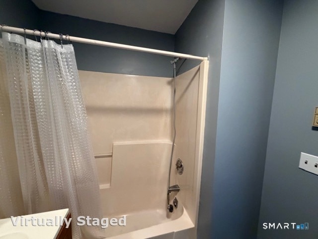 Building Photo - 483 Chestnut Hill Ave