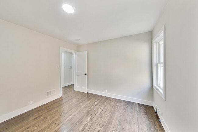 Building Photo - 4821 Crain St
