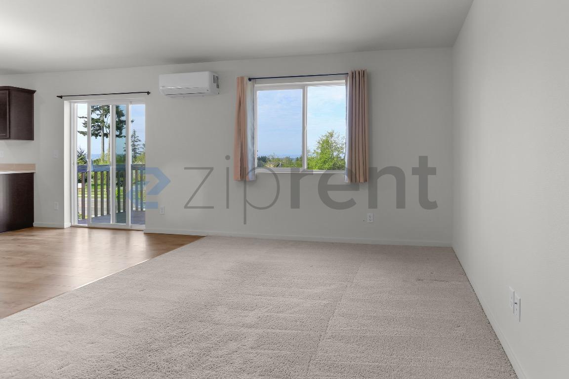 Building Photo - Unit
