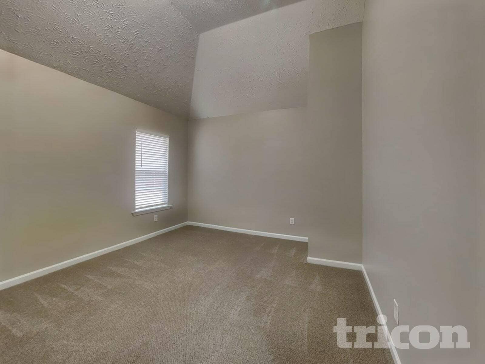 Building Photo - 12573 Lakeside Pkwy