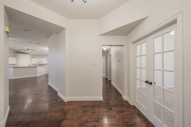 Building Photo - 1075 Port Sullivan Dr