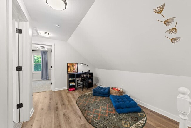 Building Photo - 19620 Ormiston Ave