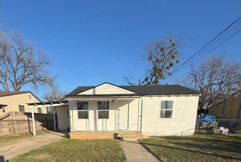Primary Photo - 318 N Montague Ave