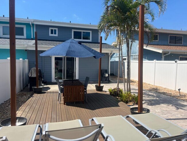 Building Photo - 354 Chandler St