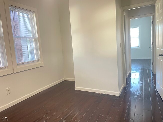 Building Photo - 3818 Central Ave