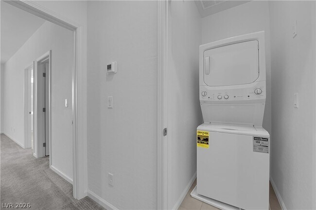 Building Photo - 11680 Hamilton Lk Ave