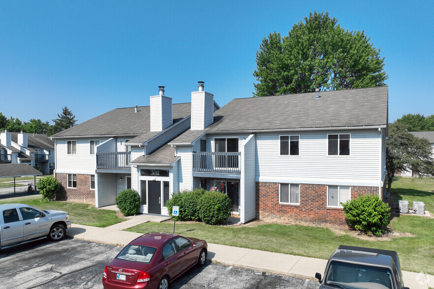 Primary Photo - 410 - WINDING BROOK APARTMENTS