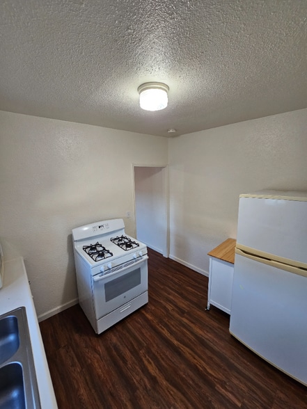 Building Photo - 2512 Butte St