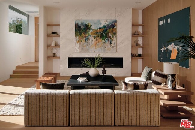 Building Photo - 10901 Chalon Rd