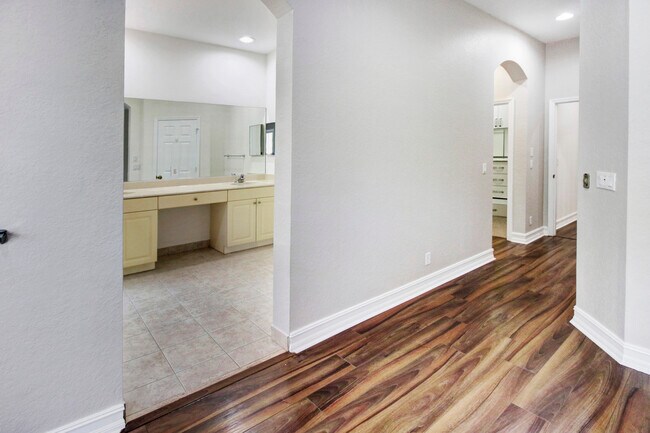 Building Photo - 5794 NW 119th Terrace