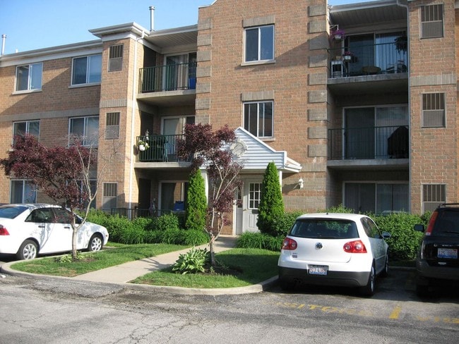 Exterior - Deluxe Two Bedroom Condo