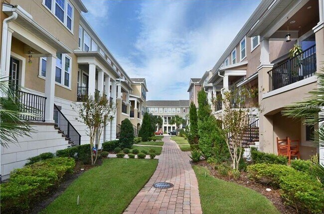 Building Photo - 590 Scotia Pl