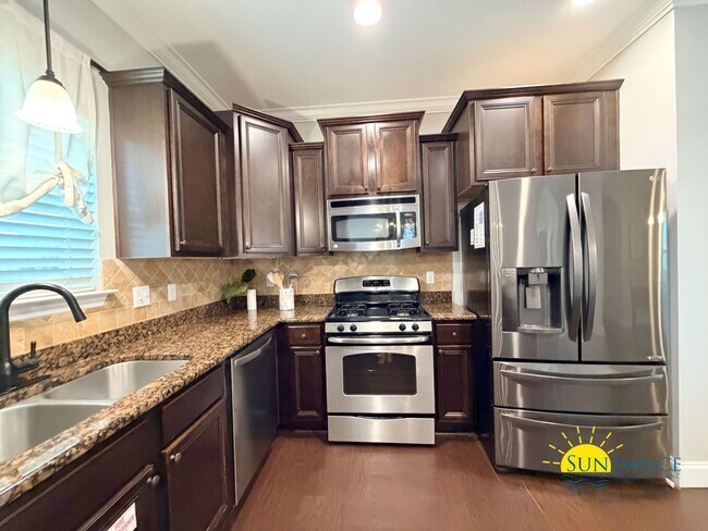 Building Photo - 137 Golf Villa Dr