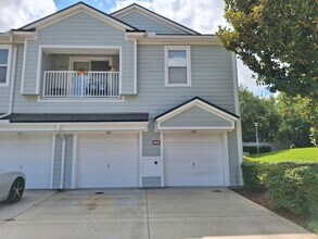 Building Photo - 3 bedroom in Jacksonville FL 32256