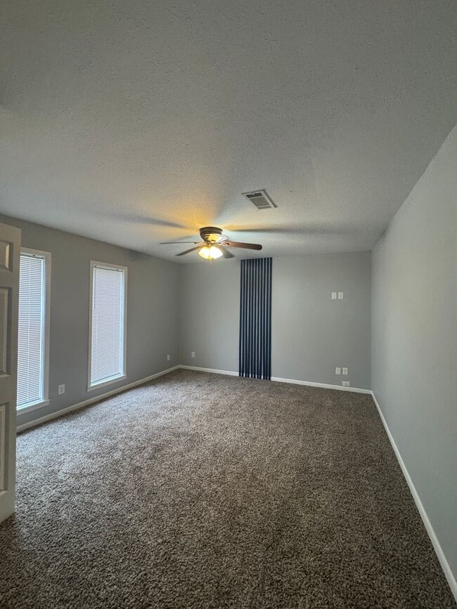 Building Photo - Rental Property