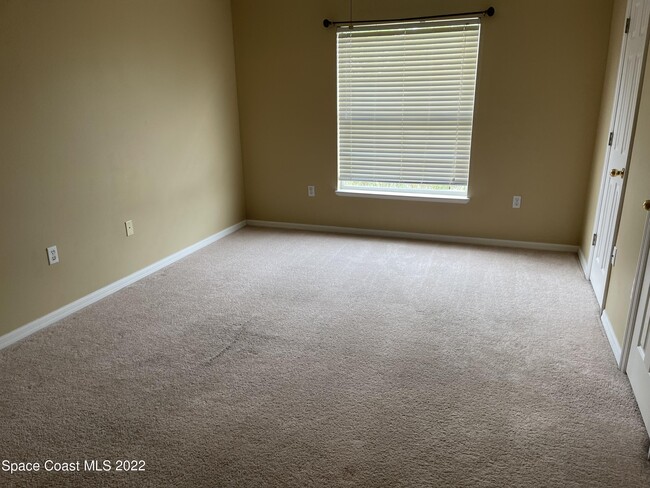 Building Photo - 1666 Sawgrass Dr SW