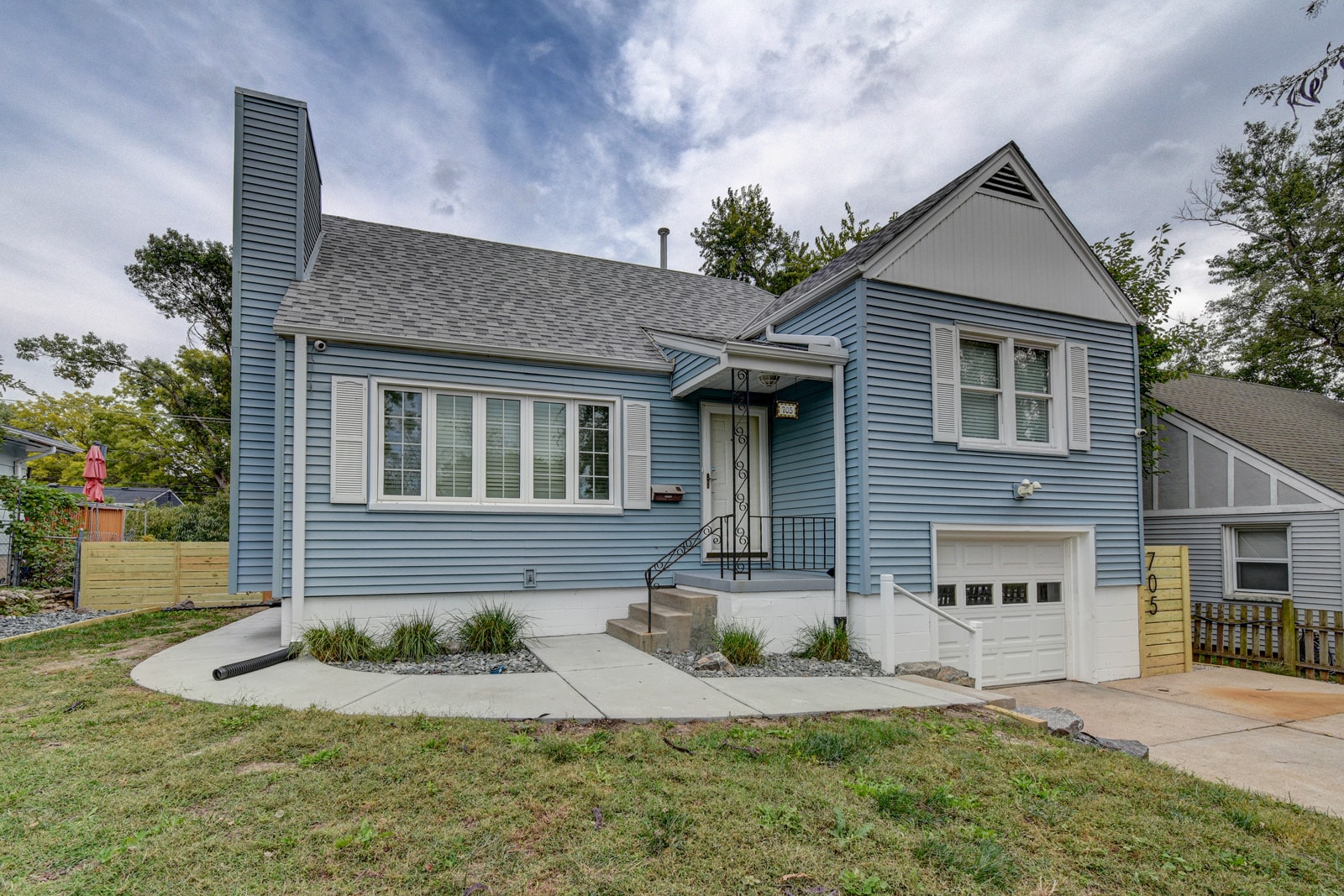 Building Photo - 705 N 75th St
