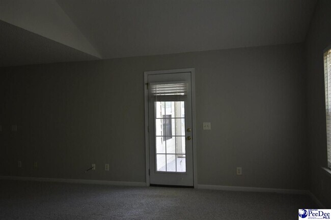 Building Photo - 2125 Sanderling Dr