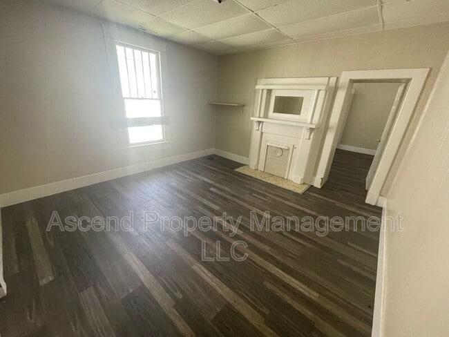 Building Photo - 2810 E 46th St