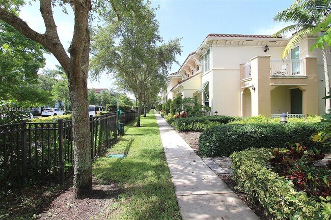 Building Photo - 2927 Cascada Isle Way