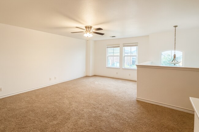 Building Photo - 8907 Palomino Pony