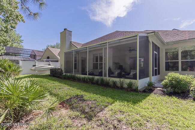Building Photo - 8543 Glenbury Ct N