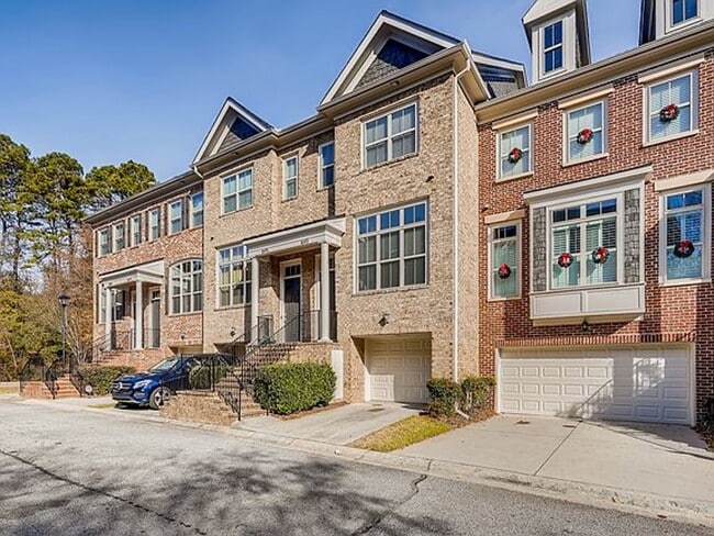 Primary Photo - 1693 Mosaic Way