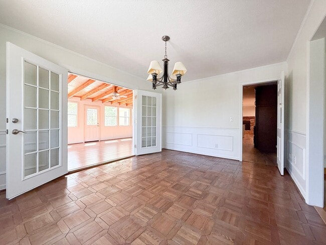 Building Photo - Private 5-Bedroom Dream Home with Creek, Pond & 3 Levels of Living Space