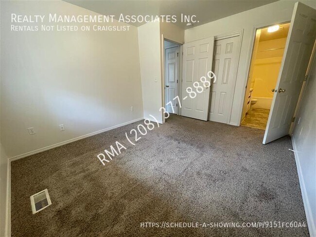 Building Photo - 6727 W Overland Rd